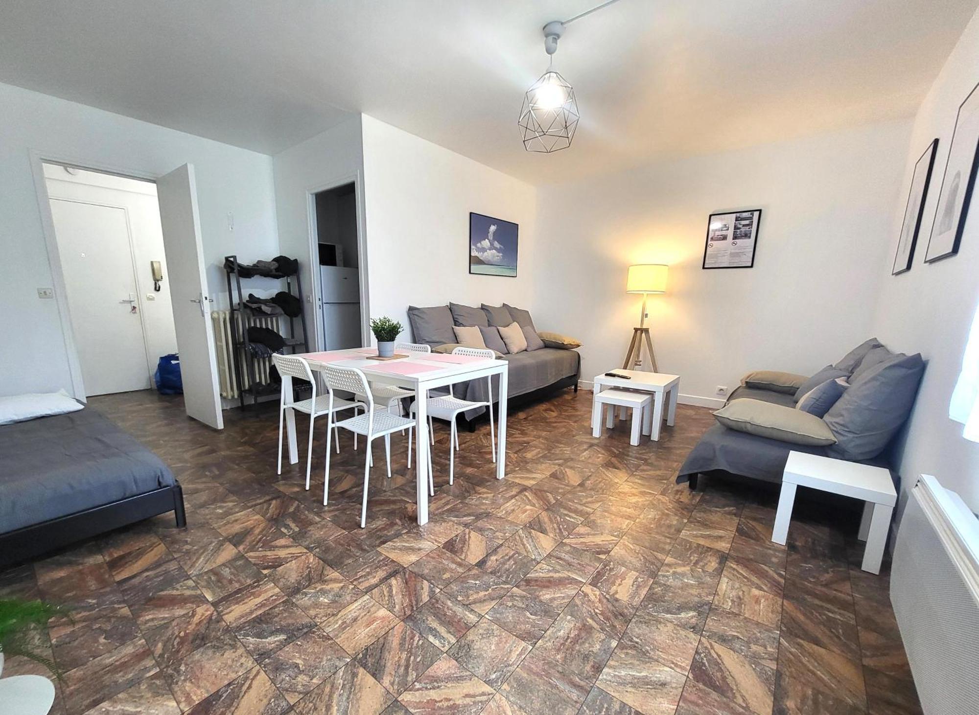 St-Quentin-En-Yvelines Plusieurs Appartements Avec Parking Trappes Eksteriør billede
