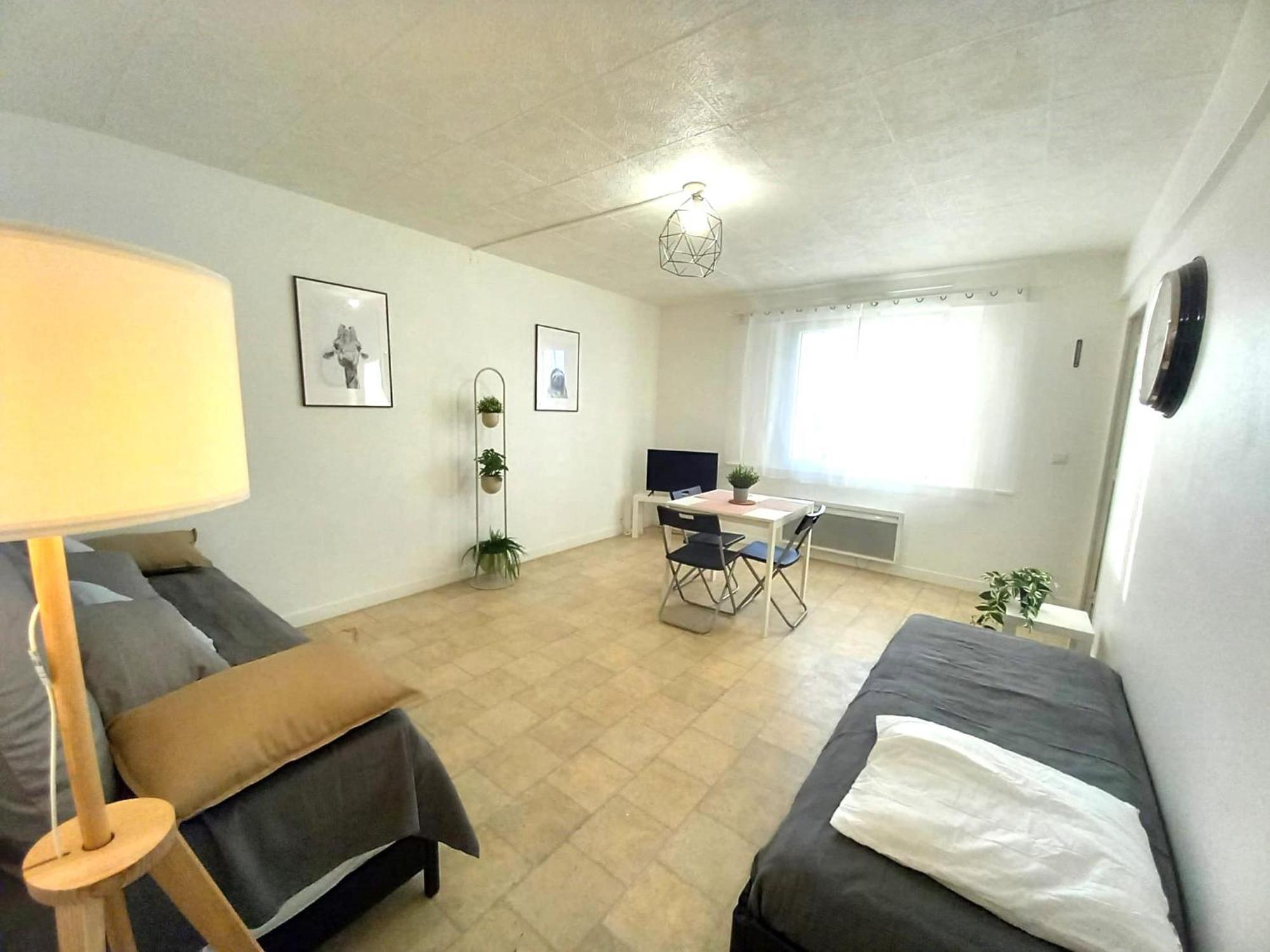 St-Quentin-En-Yvelines Plusieurs Appartements Avec Parking Trappes Eksteriør billede