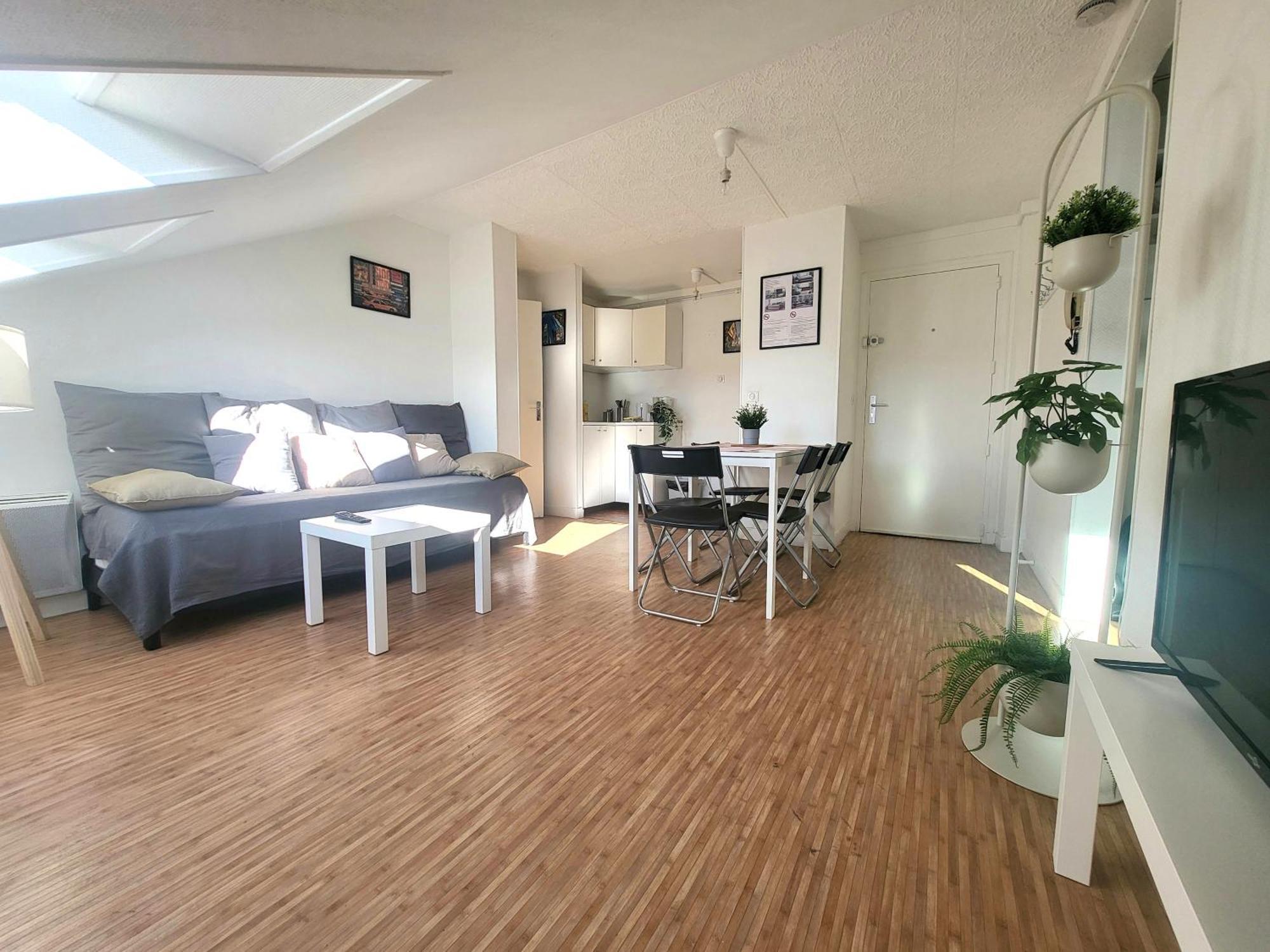 St-Quentin-En-Yvelines Plusieurs Appartements Avec Parking Trappes Værelse billede