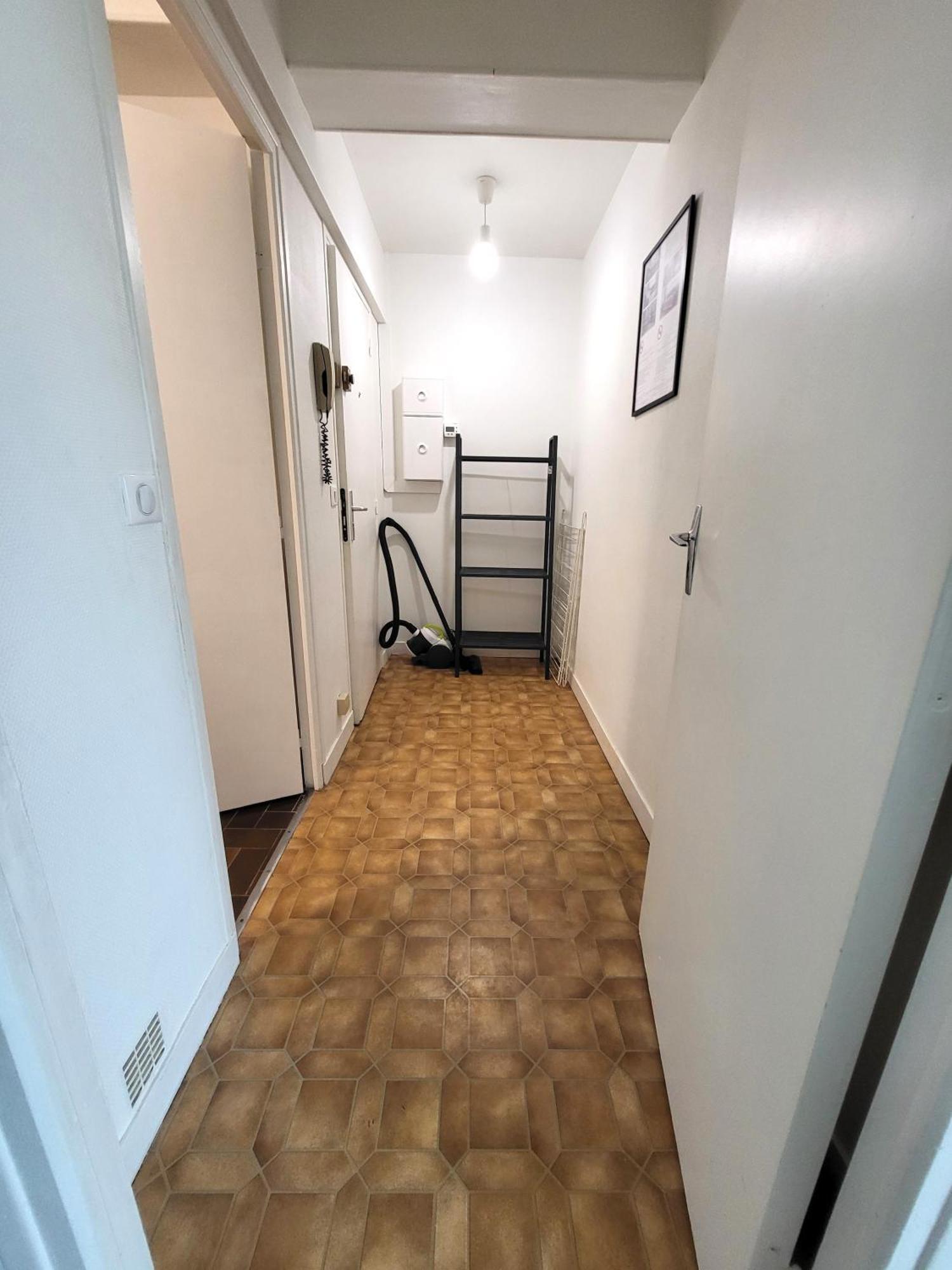 St-Quentin-En-Yvelines Plusieurs Appartements Avec Parking Trappes Eksteriør billede